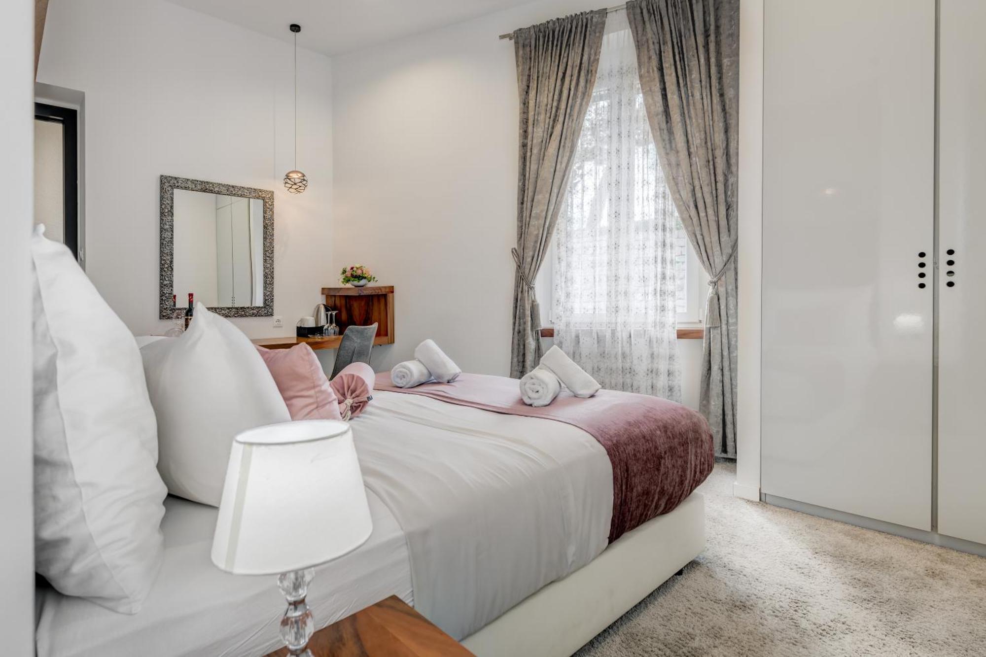 Starlight Luxury Suites Сплит Екстериор снимка