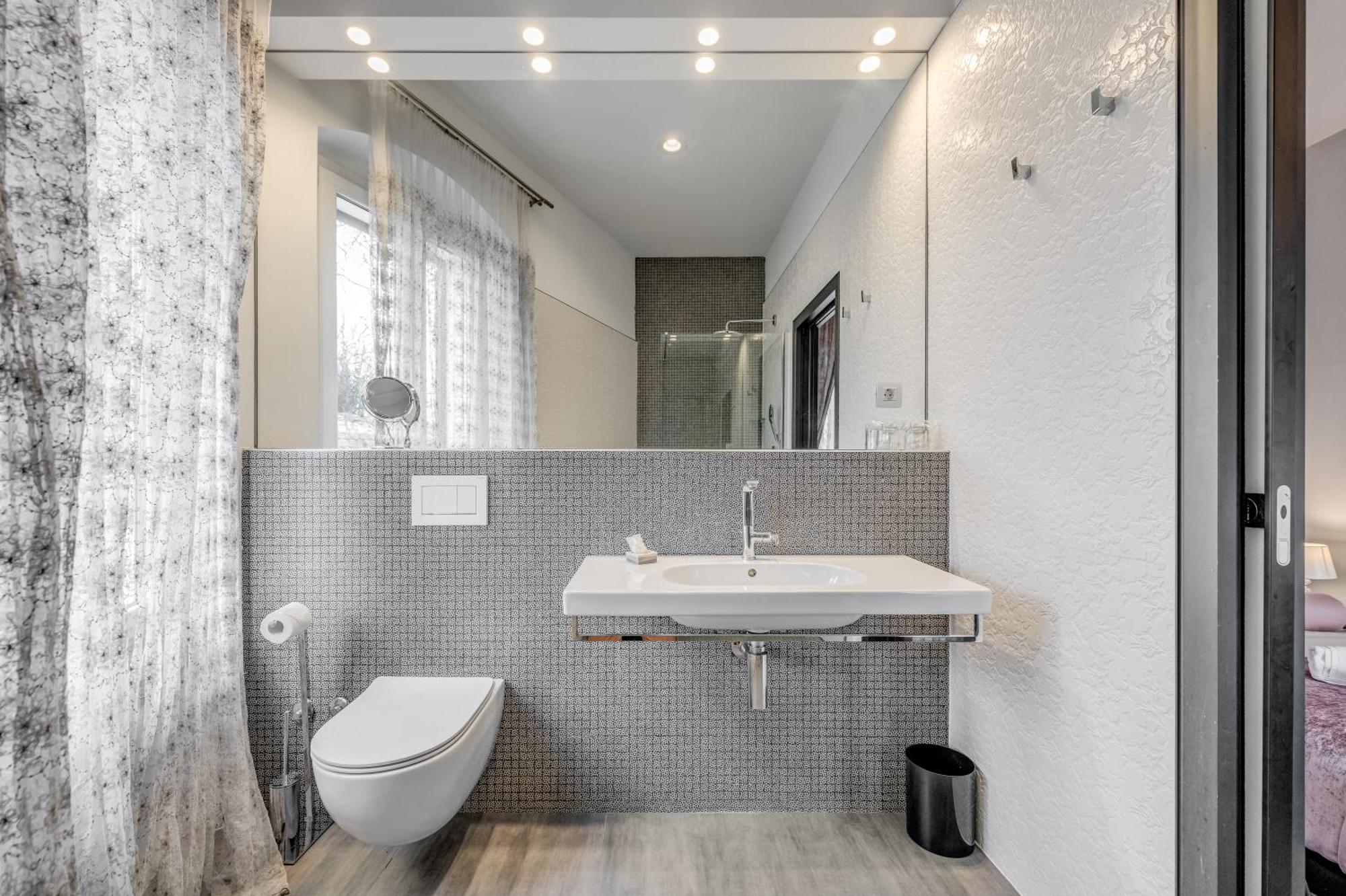 Starlight Luxury Suites Сплит Екстериор снимка