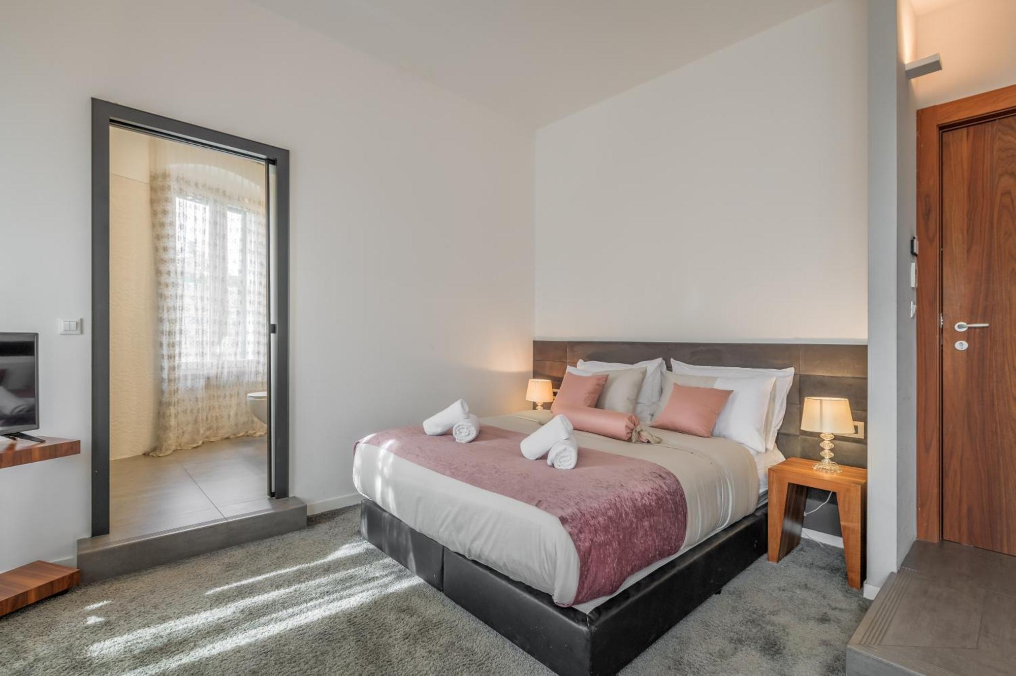 Starlight Luxury Suites Сплит Екстериор снимка