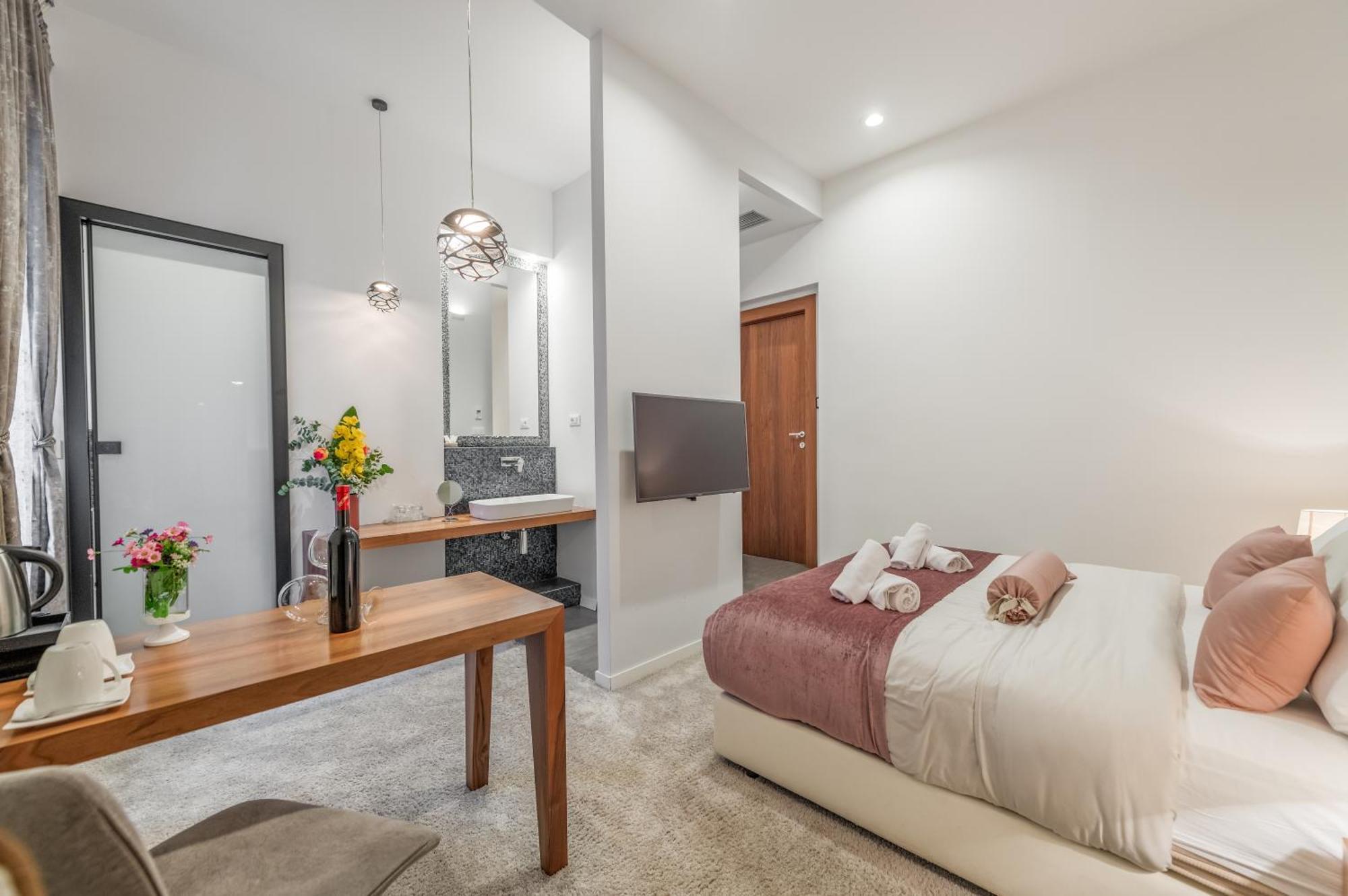 Starlight Luxury Suites Сплит Екстериор снимка